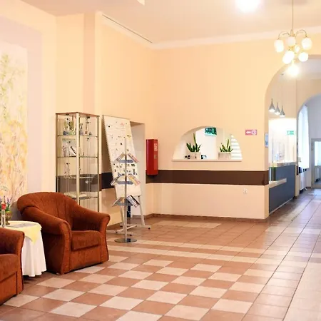 Centrum 3*